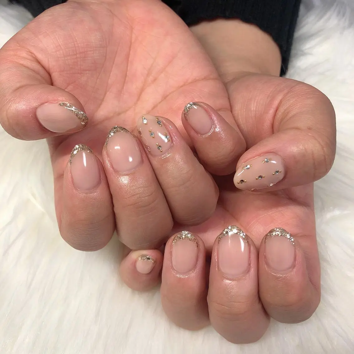 ネイル ハンドネイル 西岡 杏のネイルデザイン