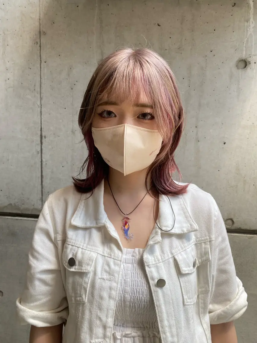 ミディアム カラー ボブレイヤー ボブ 顔周りカット レイヤーカット 小顔カット ブリーチカラー🎀 LiLi🫧のヘアスタイル