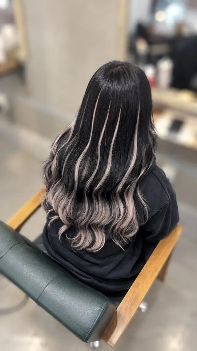 ロング 🙂‍↕️吉岡 輝要/カラーモデルのヘアスタイル
