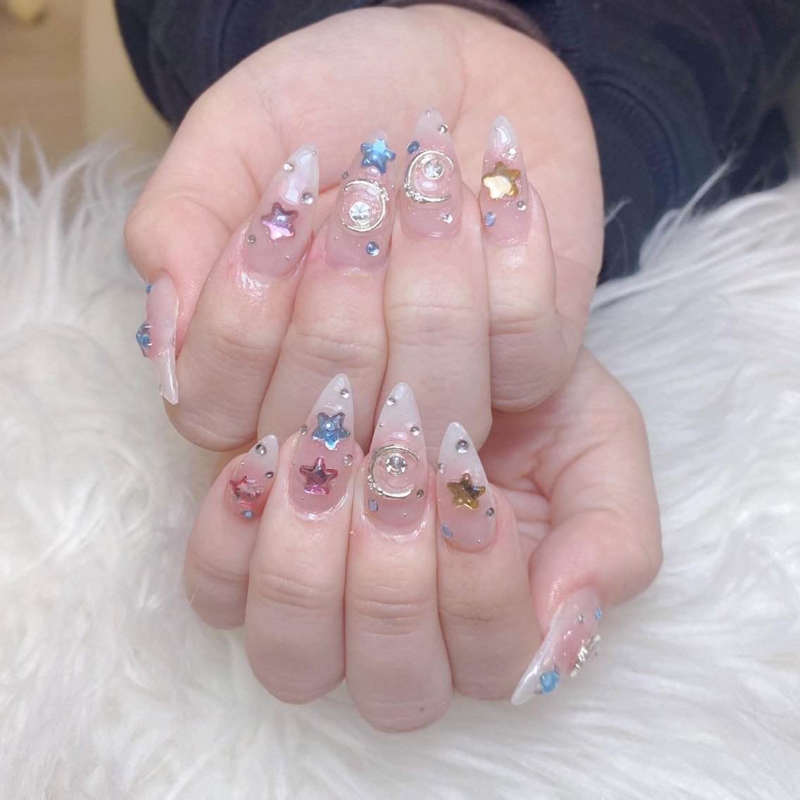 ネイル ハンドネイル ハンドケア Anh Nail 歌舞伎町のネイルデザイン