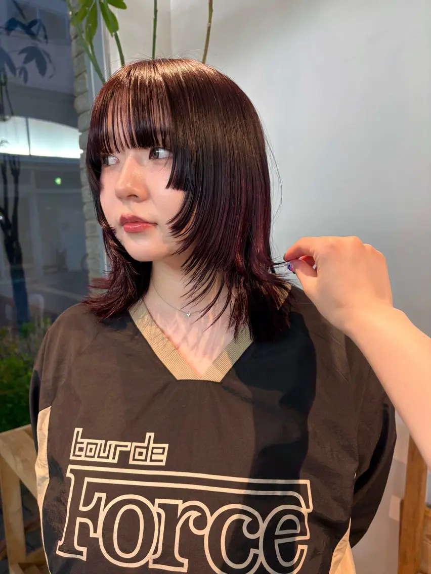 ミディアム デザインカット レイヤーカット 似合わせカット Fev YUZUのヘアスタイル
