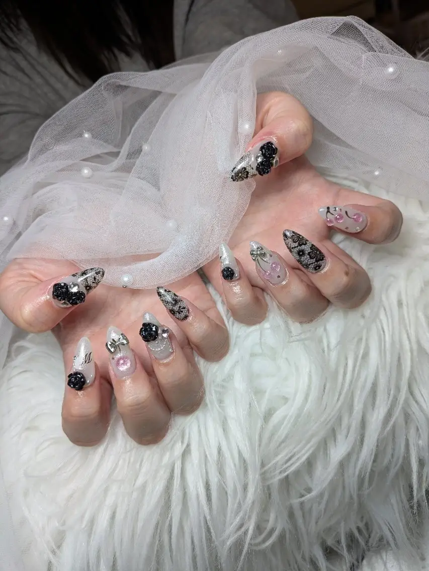 ネイル Queen Nail 研修生のネイルデザイン