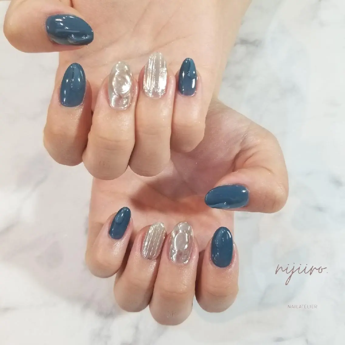 ネイル ミラーネイル ハンドネイル nijiiro🌈 サトウのネイルデザイン