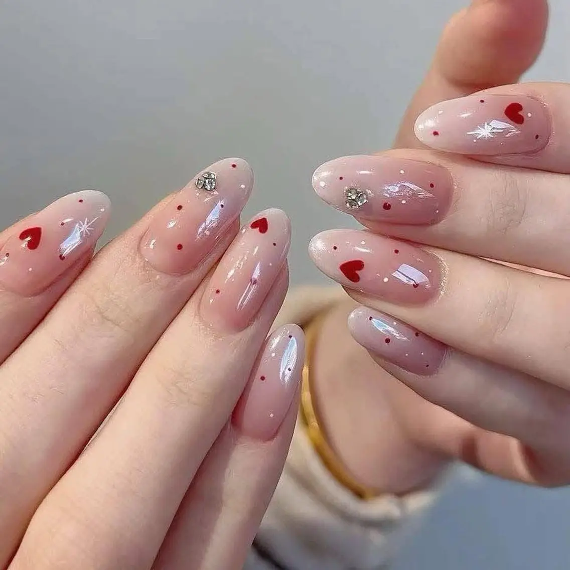 ネイル チークネイル フレンチネイル グラデーション キラキラネイル 韓国ネイル Minette nailHuongのネイルデザイン