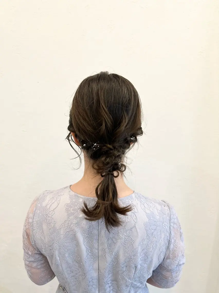 ミディアム ヘアアレンジ ヘアセット 博多⌇お呼ばれヘア⌇ 透明感カラー⌇菅泉美のヘアスタイル