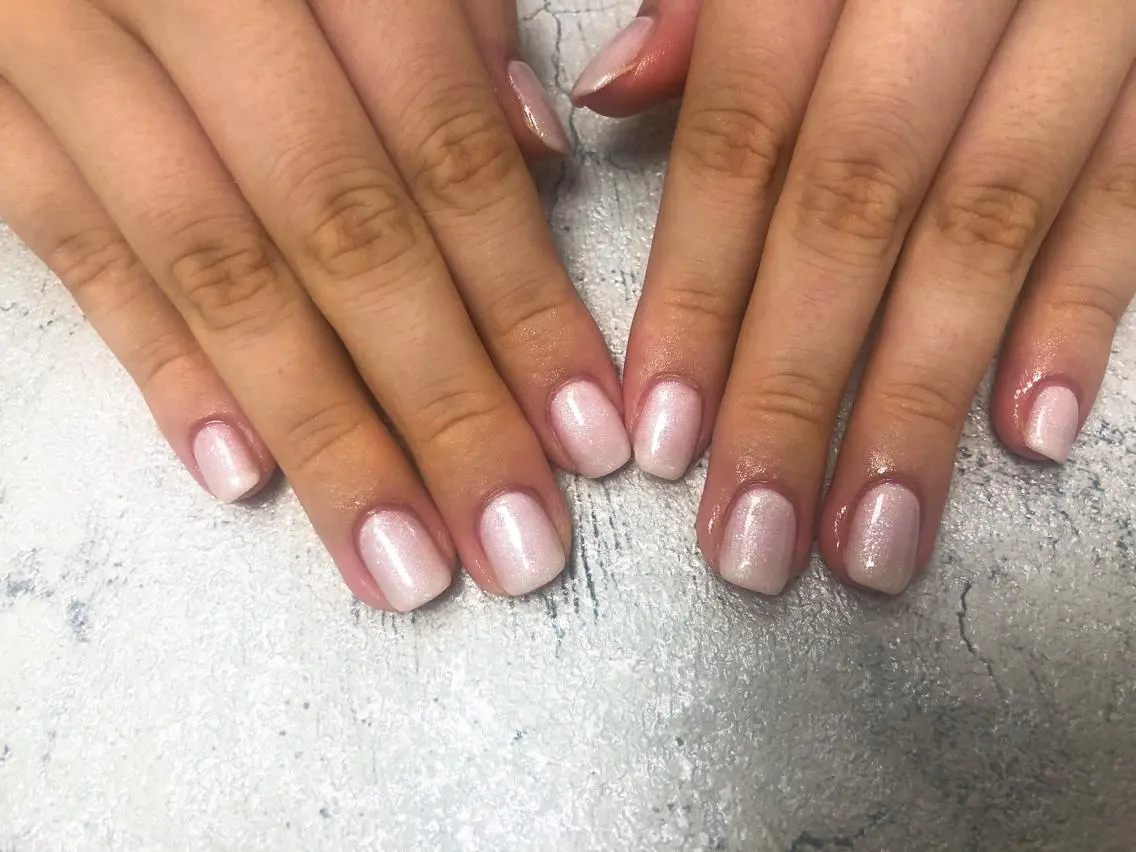 ネイル ラメ(グリッター) ワンカラーネイル ピンク ハンドネイル mogunail &blowのネイルデザイン