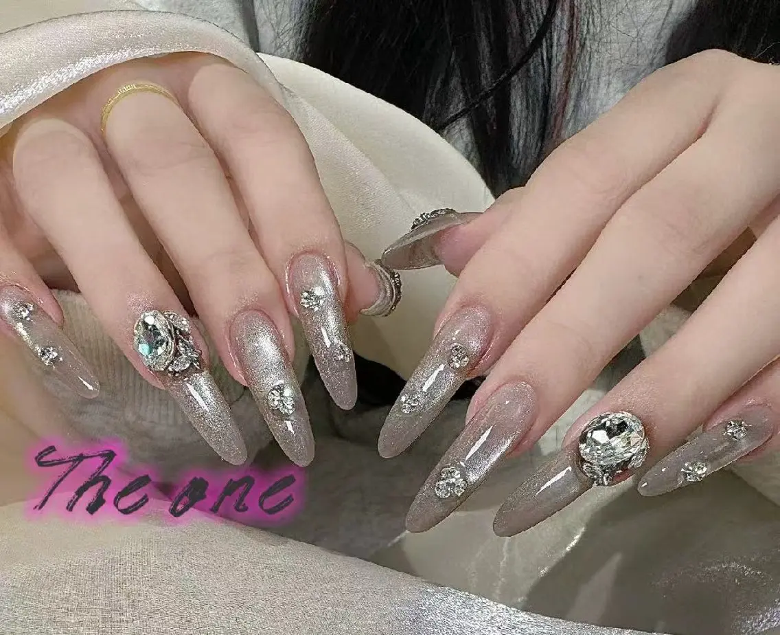 ネイル ハンドネイル Theone栄店 田口のネイルデザイン