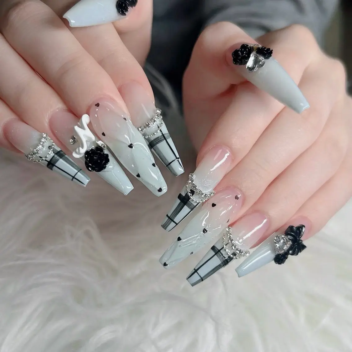 ネイル フットネイル フレンチネイル グラデーション 韓国ネイル ロングネイル ハンドネイル Hani Nail Salonのネイルデザイン