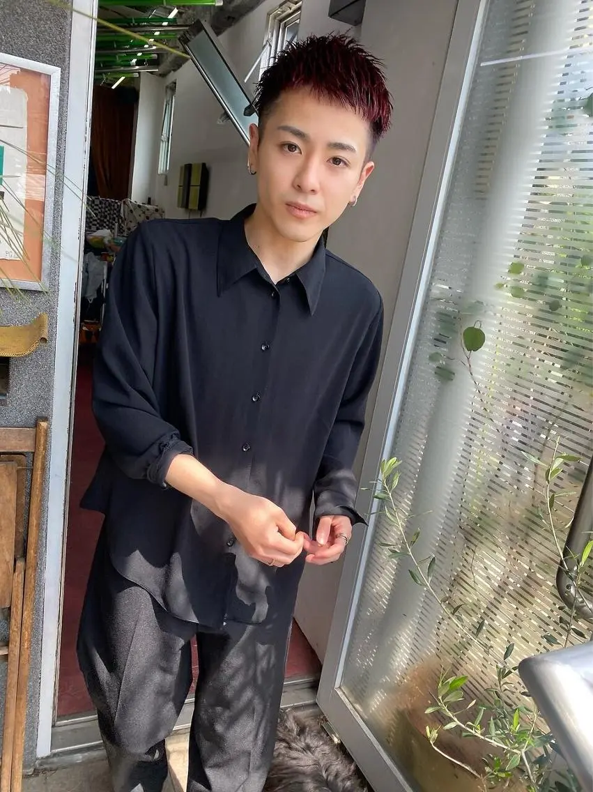 【メンズ限定】ブリーチ＋カラー＋クイックトリートメント※ 髪の長さが耳たぶまでのお客様限定になります。の写真