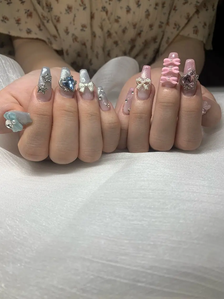 ネイル フレンチネイル ジェルネイル 韓国ネイル マグネットネイル マグネットフレンチ akina nailsのネイルデザイン