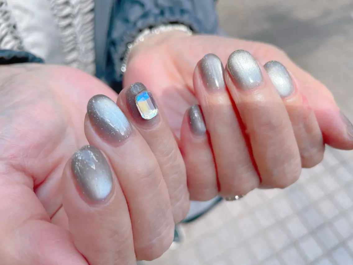 ネイル ジェルネイル マグネットネイル ニュアンスネイル パラジェル 春ネイル nailroom OHANA🌴のネイルデザイン