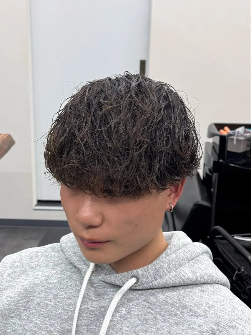 パーマ メンズ 波巻きパーマ カット パーマ 柏メンズカットパーマ NO.1タイチのヘアスタイル