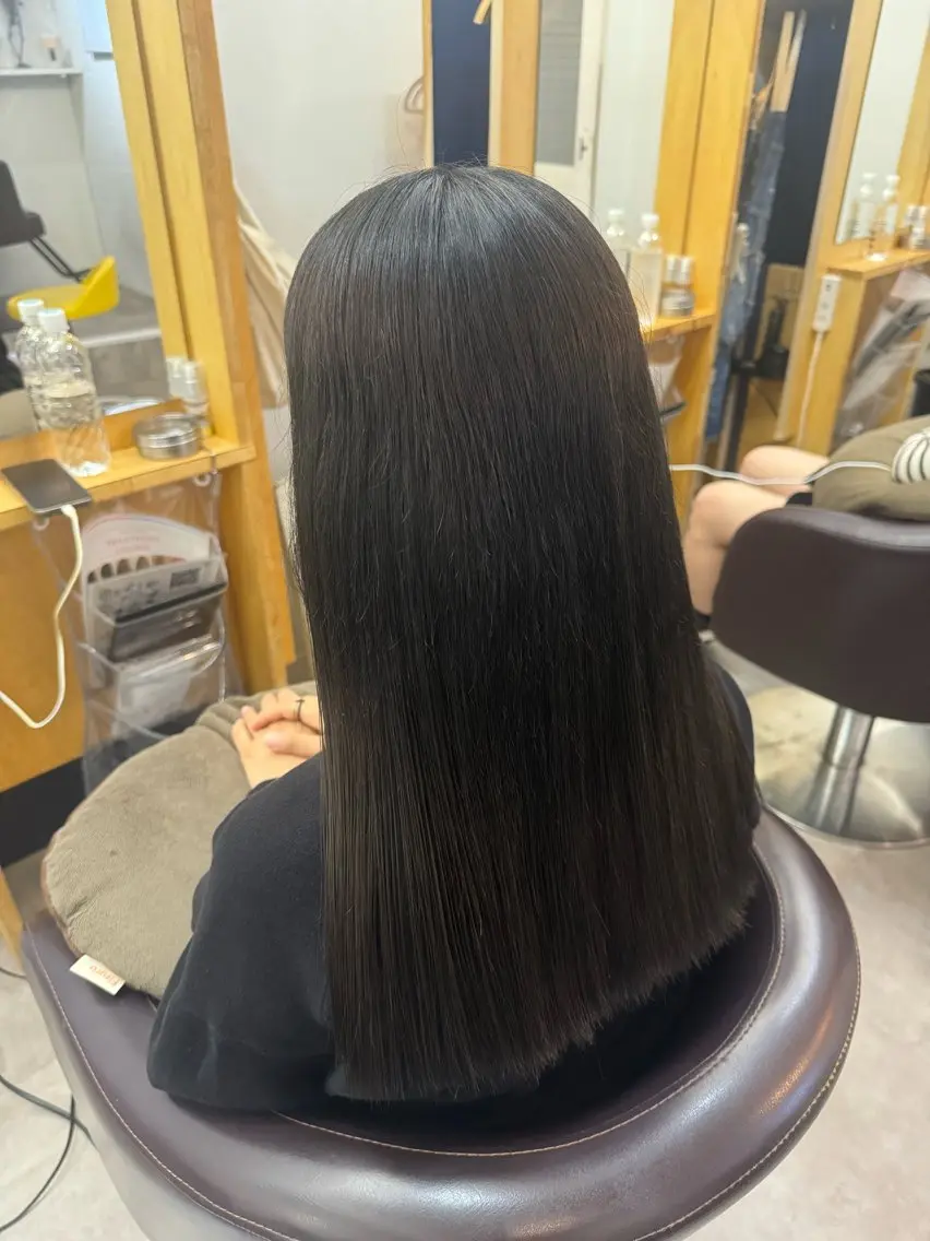 ロング カット レナ/原宿/レイヤー ダブルカラーのヘアスタイル