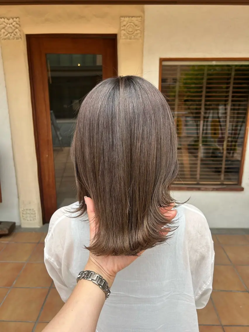 ミディアム カラー ヘアカラー トリートメント ヘッドスパ putri 川邉 優花のヘアスタイル
