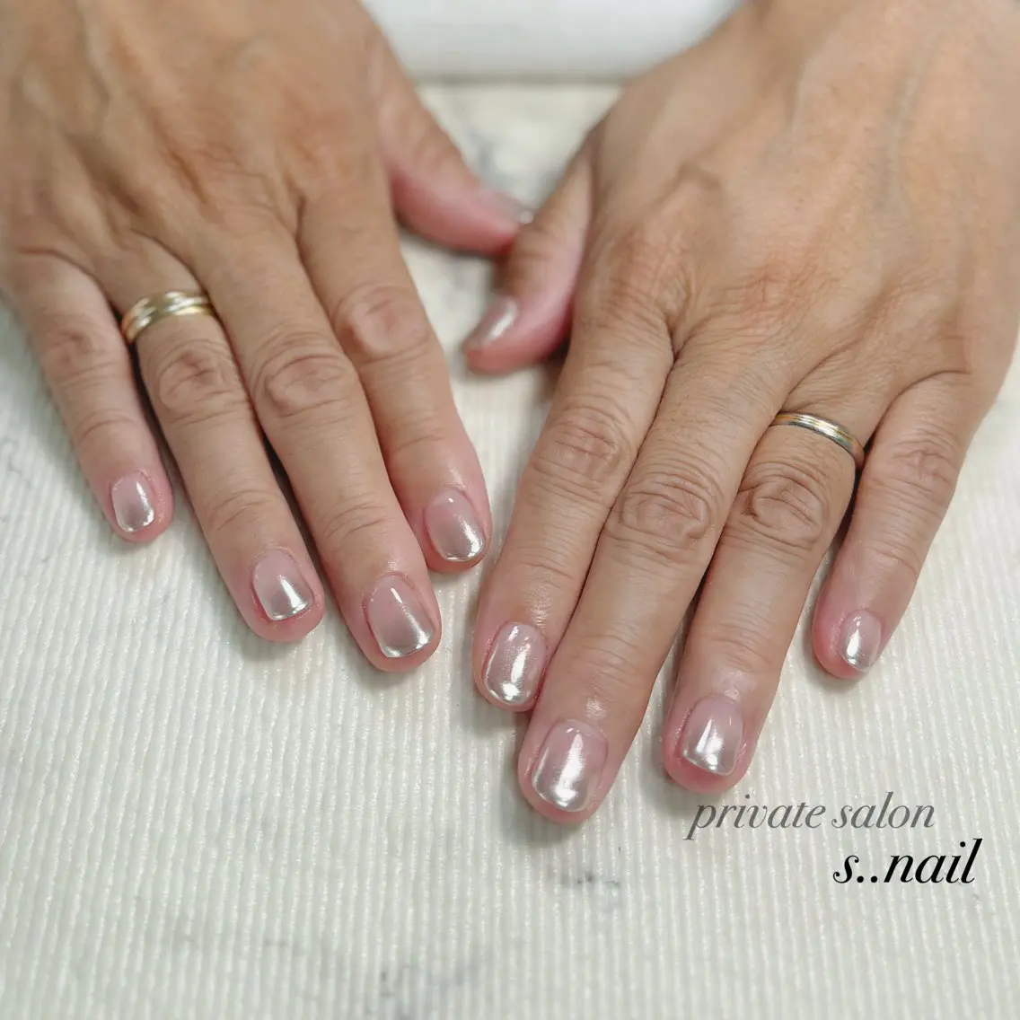 ネイル グラデーション ミラーネイル ハンドネイル フットネイル s..nail / MORITAのネイルデザイン