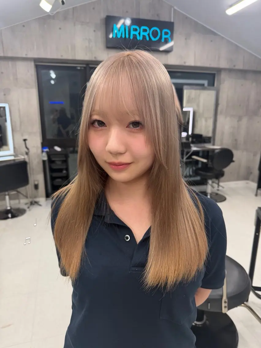 ロング カラー 🫯ゆるふわガーリー 🎨𖥔ׁTOMO♡のヘアスタイル
