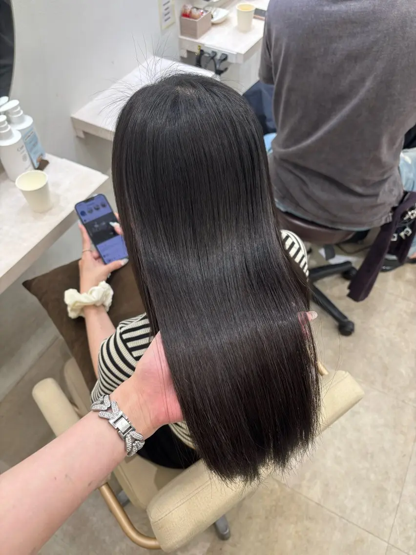 セミロング 縮毛矯正 Core かんなのヘアスタイル