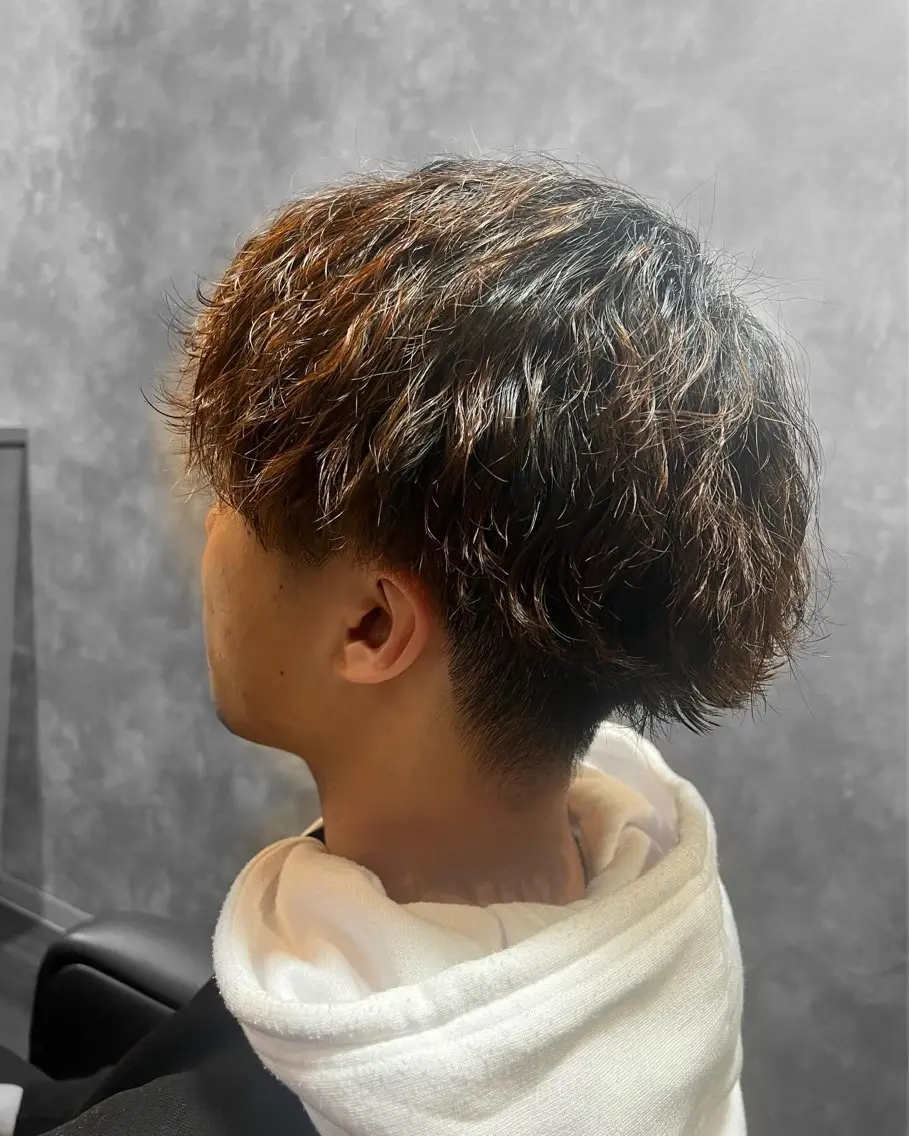 パーマ メンズ メンズパーマ 波巻きパーマ 高村 吉斗のヘアスタイル