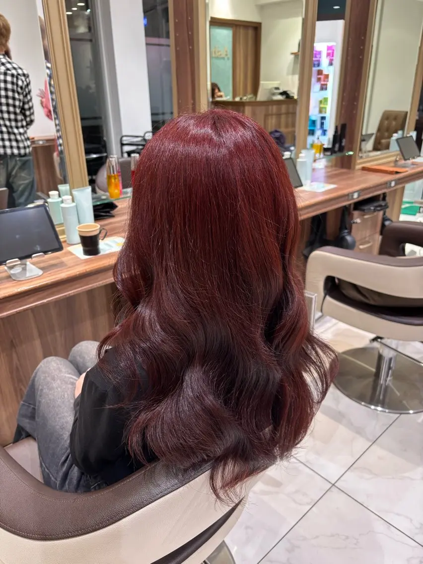 カラー レッドカラー Ash 平井 青木🤍のヘアスタイル