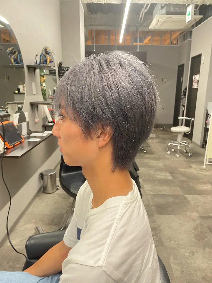 カラー メンズ 🌹ミラクル美容師 🌹ブリーチくっぽのヘアスタイル