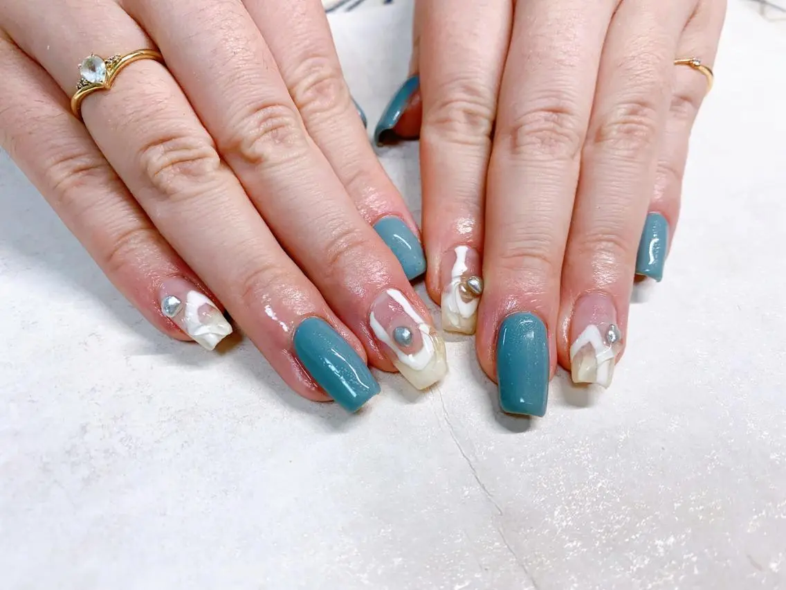 ネイル オーロラネイル フラワーネイル フットネイル フレンチネイル ジェルネイル mogunail &blowのネイルデザイン
