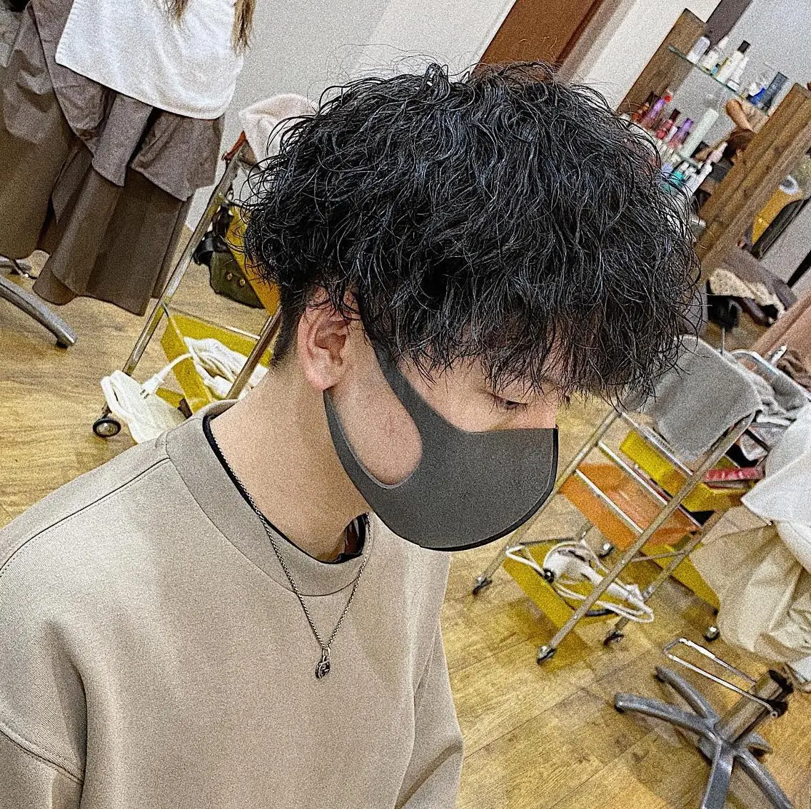 パーマ メンズ メンズパーマ メンズツイストパーマ 波巻きパーマ スパイラルパーマ ツイストパーマ 原田 涼矢のヘアスタイル