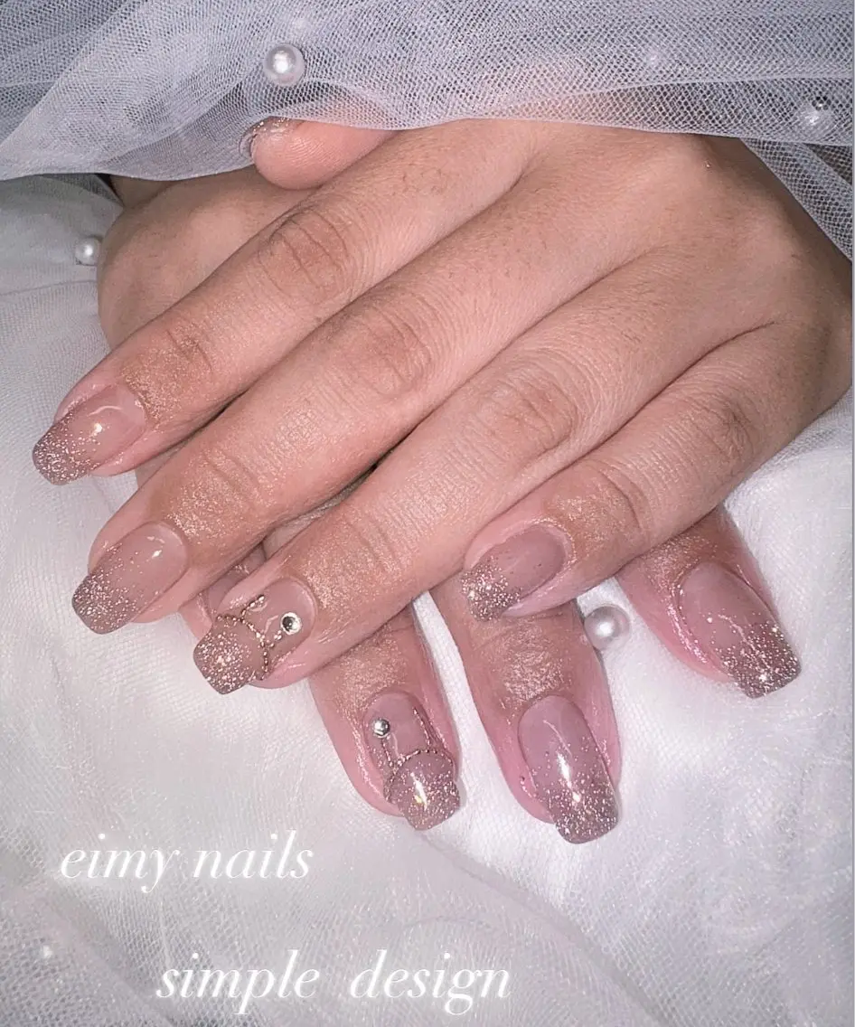 ネイル グラデーション ラメ(グリッター) ラメグラデーション オフィスネイル シンプルネイル ハンドネイル eimy nails♡のネイルデザイン