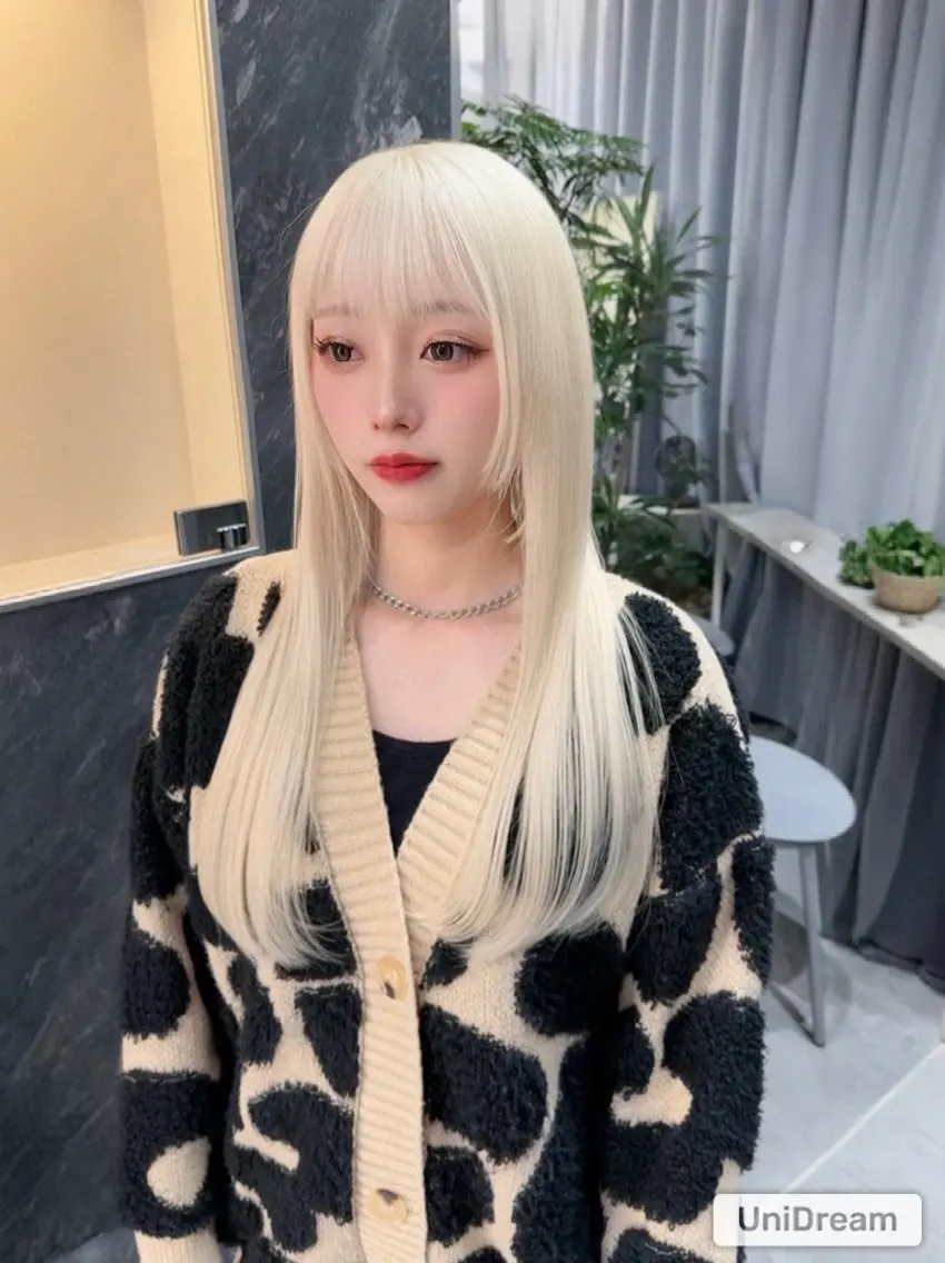 ロング ヘアカラー トリートメント ヘアセット 🩵ハイトーン 美咲🩵のヘアスタイル