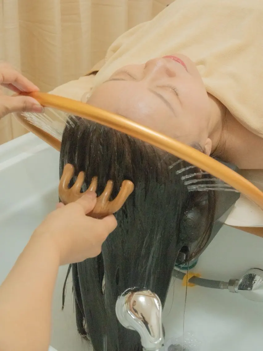 漢方湯かけヘッドスパの写真