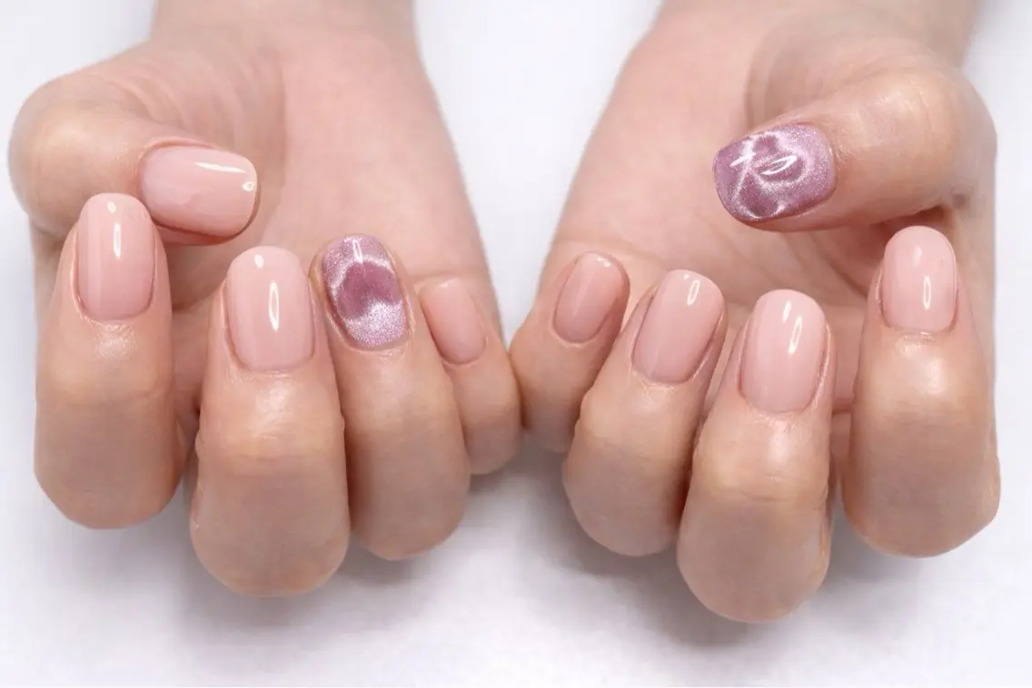 ネイル アートネイル ハート マグネットネイル ワンカラーネイル シンプルネイル ✨AiNail💅 ✨高幡不動NEW ✨のネイルデザイン