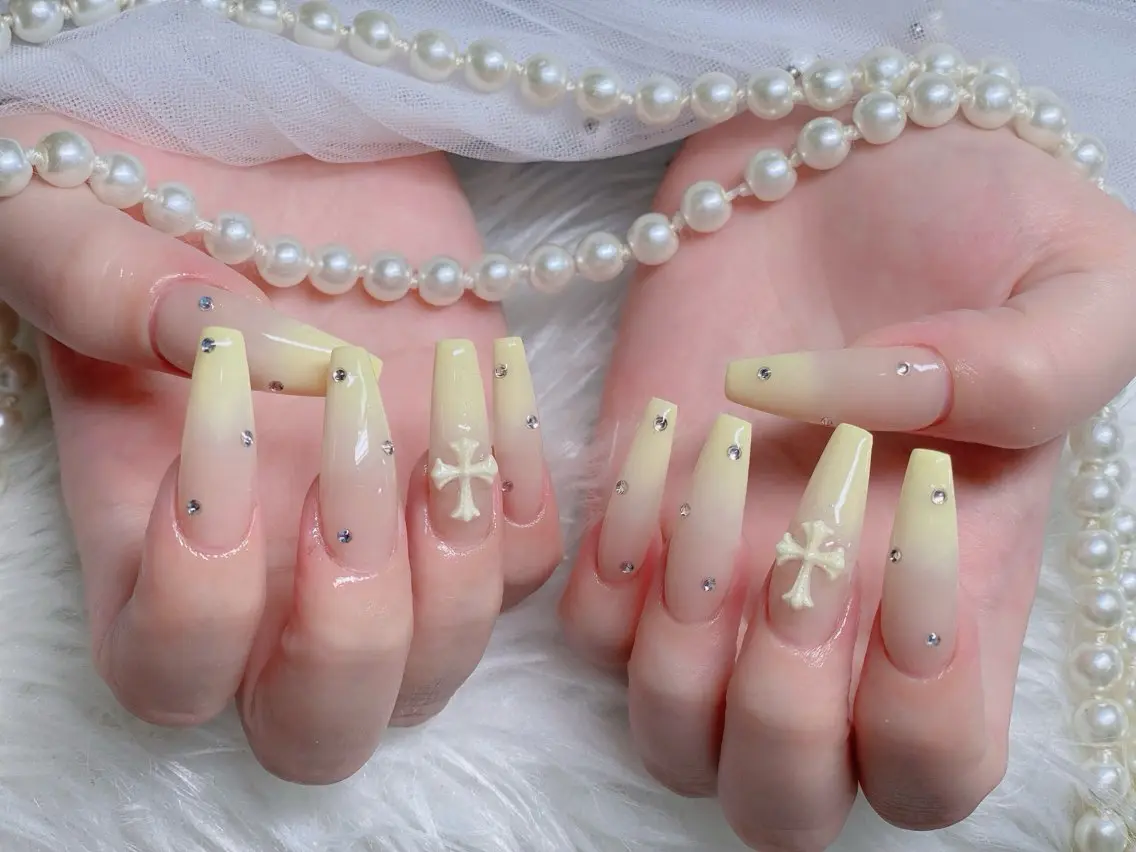 ネイル アートネイル ジェルネイル 氷ネイル・うるうるネイル キラキラネイル 韓国ネイル ハンドネイル H.baby Nail Salonのネイルデザイン