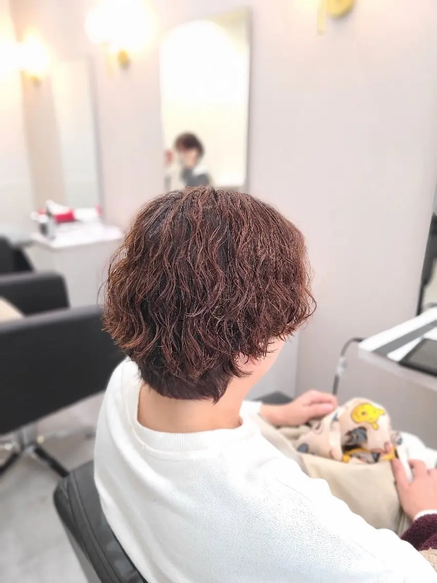 ショート パーマ ショートヘア カット パーマ 桐島 令奈のヘアスタイル