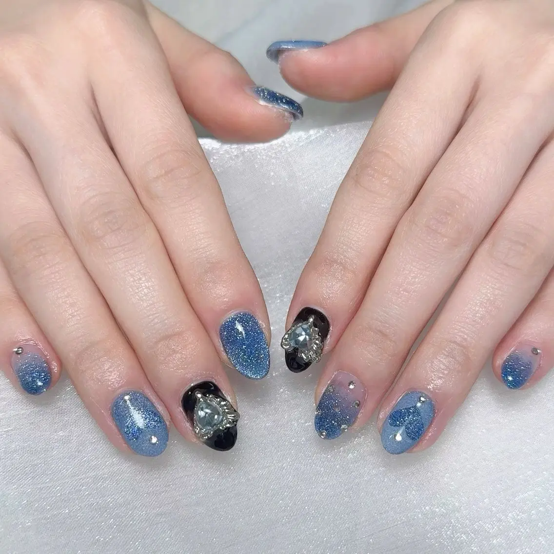 メンズ ネイル メンズ韓国風 アートネイル オーロラネイル ガーリー キラキラネイル ハンドネイル Nail salon 木にいるのネイルデザイン