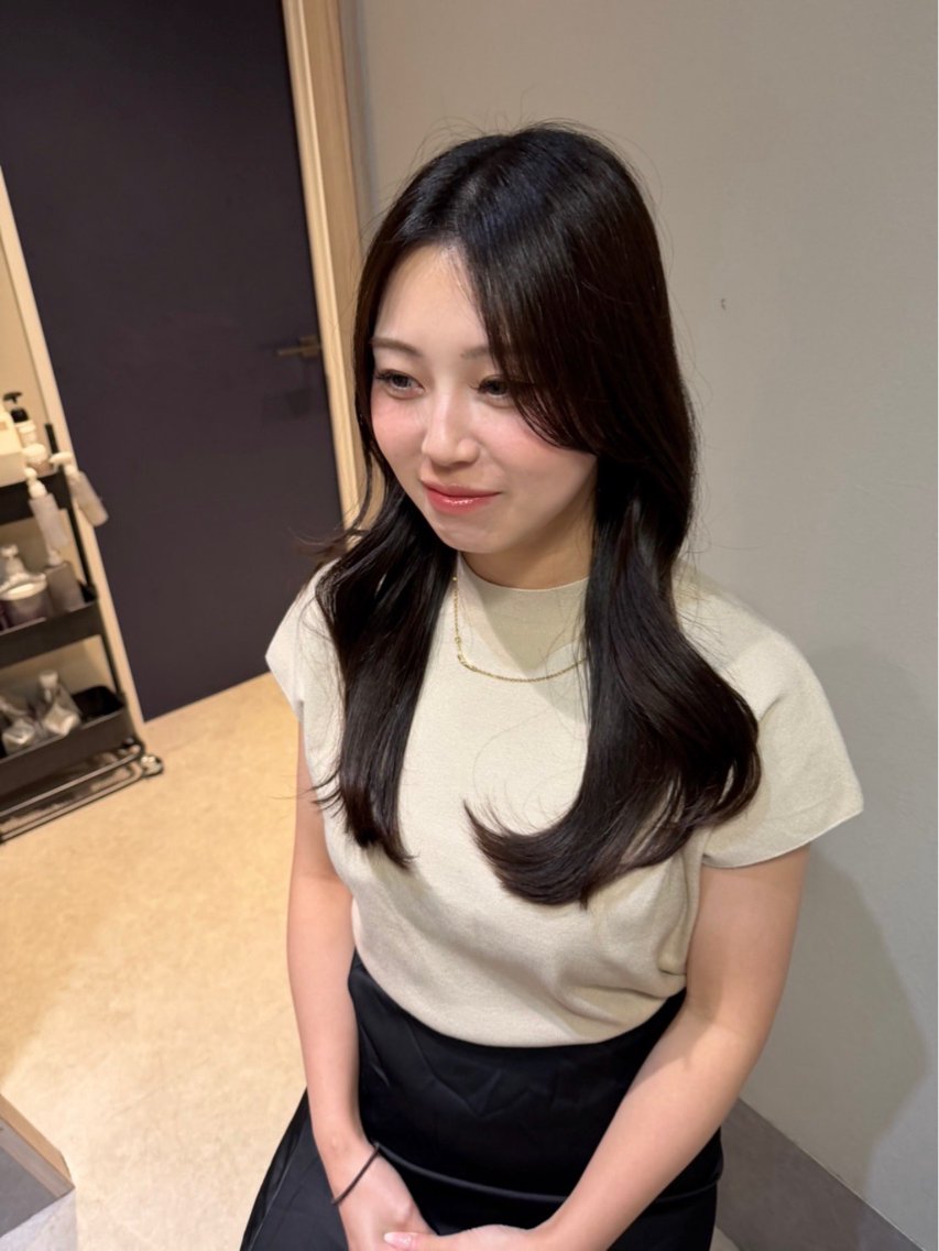 ロング トリートメント カット ヘアカラー トリートメント 博多美容室NAVY 橋本心縮毛矯正のヘアスタイル