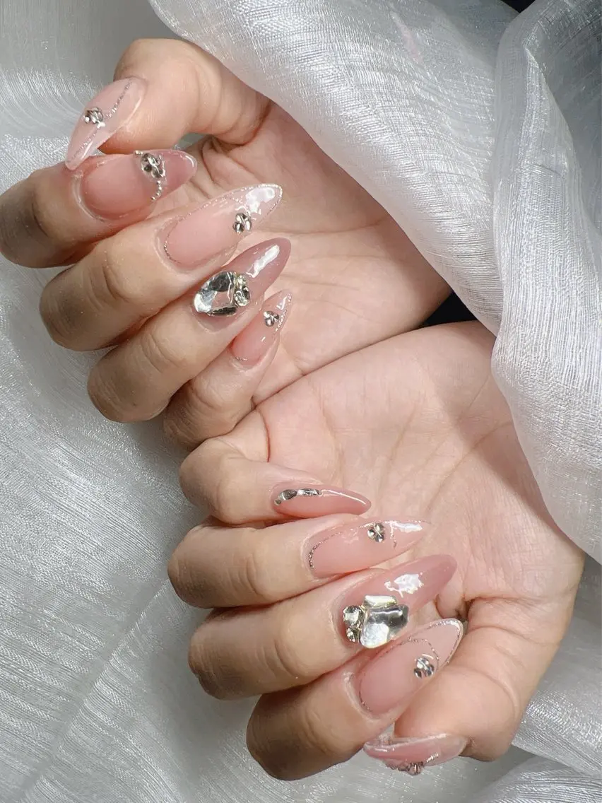 ネイル 長さ出し グラデーション 卒業式 キラキラネイル マグネットネイル ハンドネイル Lee Nails チップ長さだし専門店のネイルデザイン