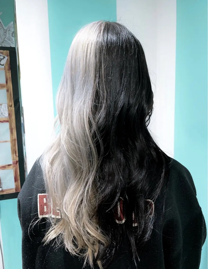 ロング ヘアカラー 原 千景のヘアスタイル
