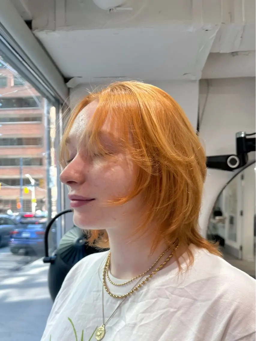 ミディアム カラー ダブルカラー オレンジ レイヤーカット Yuki☺︎パーマ レイヤーカットのヘアスタイル