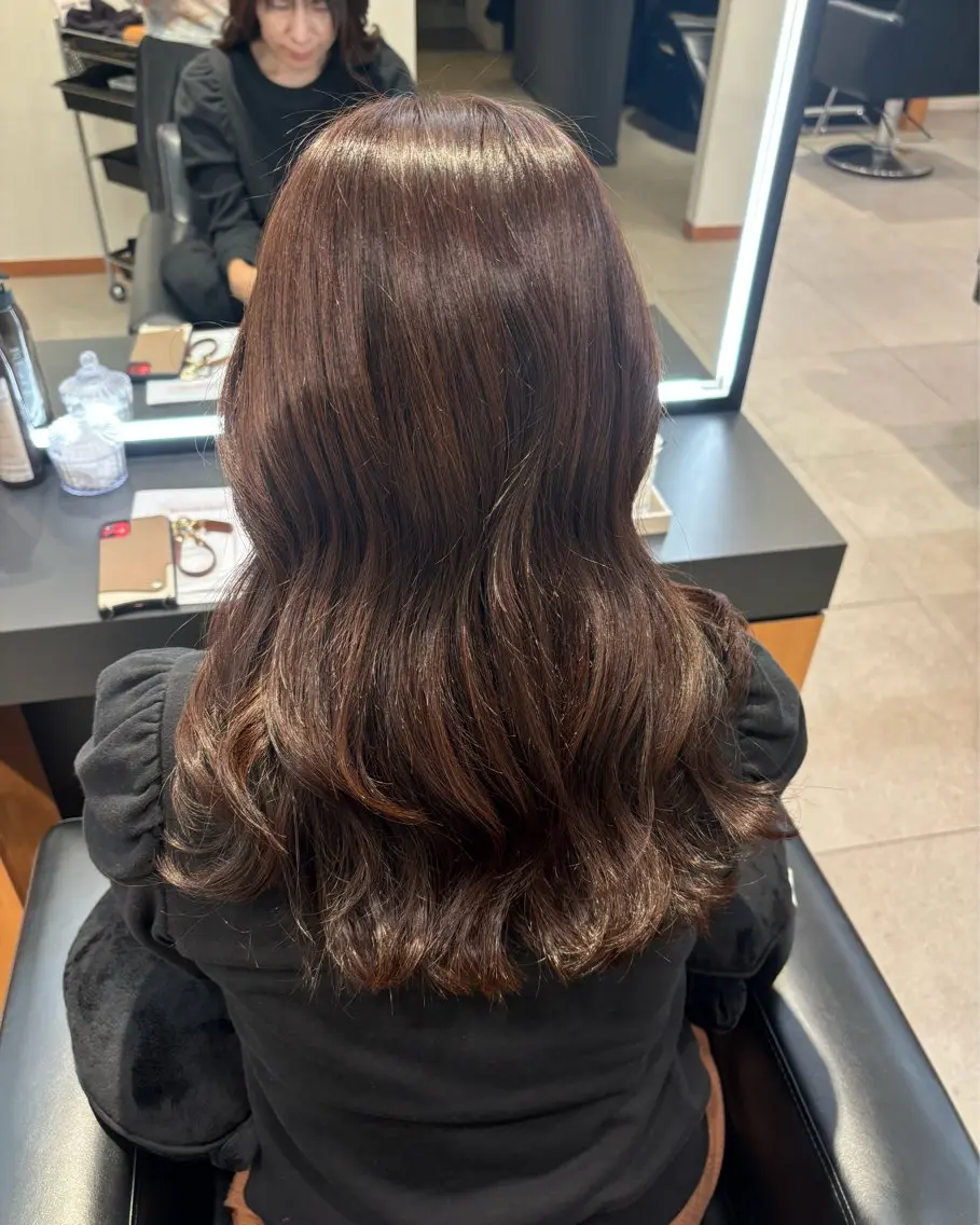 セミロング カット ヘアカラー KAREN(ému) 伏見/カットモデルのヘアスタイル