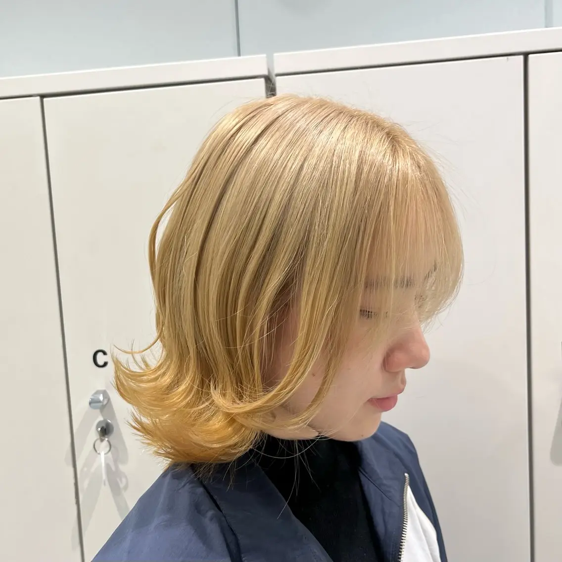 ミディアム カラー ヘアアレンジ ヘアカラー トリートメント 顔周りカット／透明感 カラー／Kurumeのヘアスタイル
