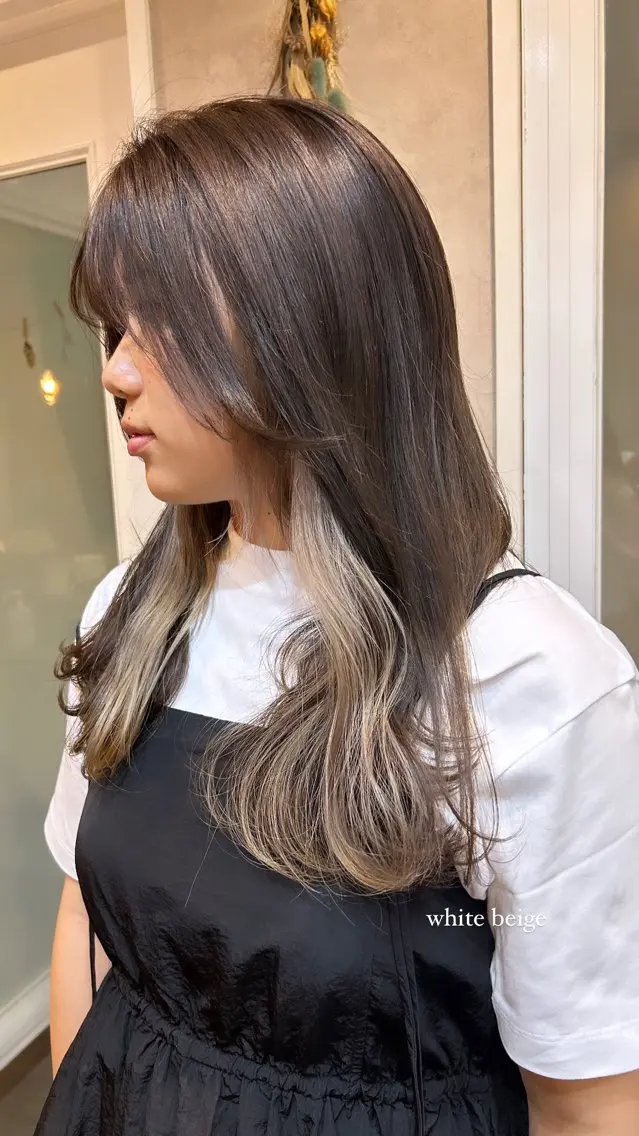 ロング カラー ベージュカラー ホワイトベージュ ヘアカラー silk🕯 hikaruのヘアスタイル
