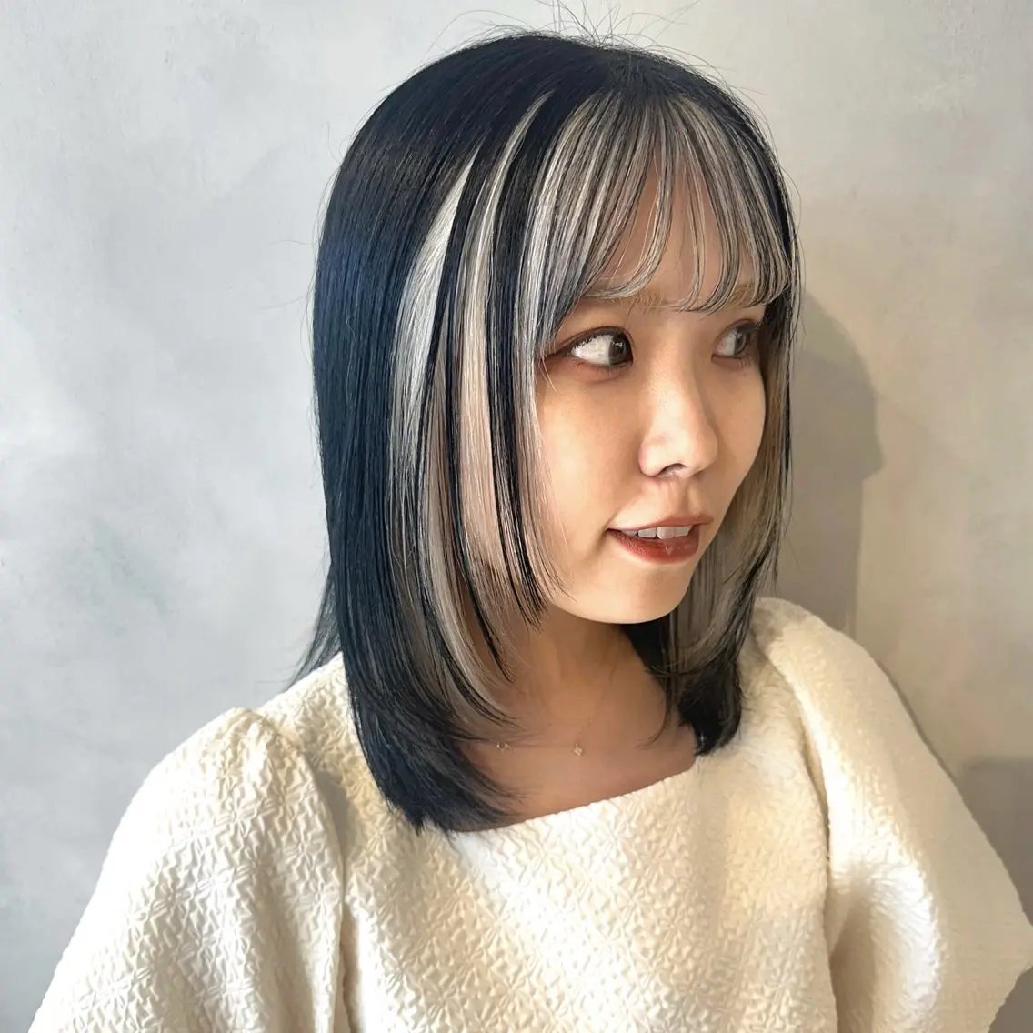 ミディアム カラー カット ヘアカラー トリートメント デザインカラー/パー マ🦖外岡咲希🦖のヘアスタイル