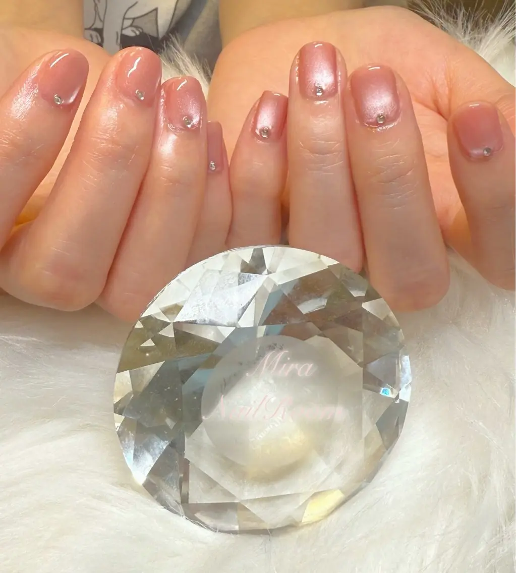 ネイル マグネットネイル MIRA NAILROOMのネイルデザイン