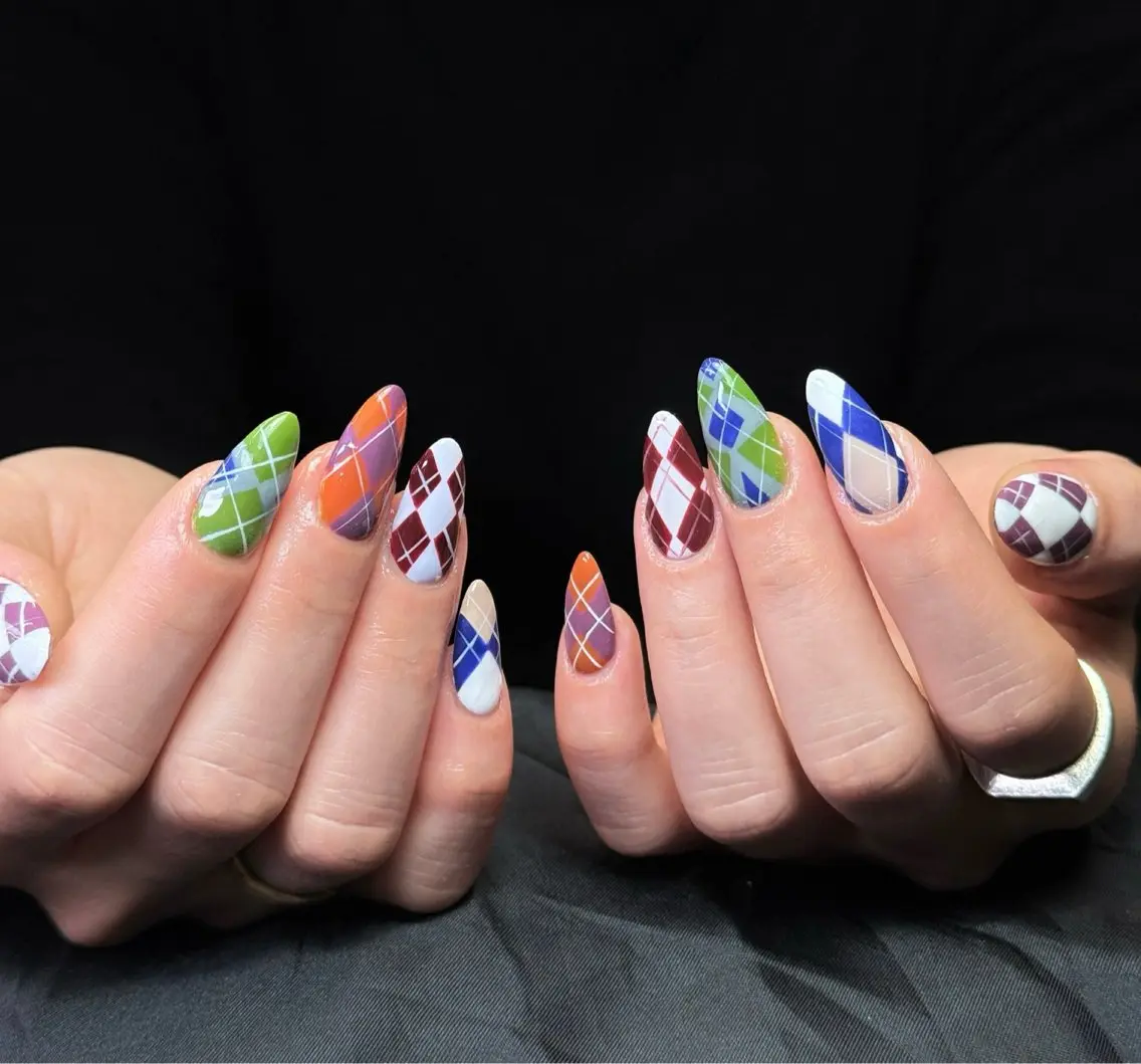 ネイル Iconic Nailのネイルデザイン