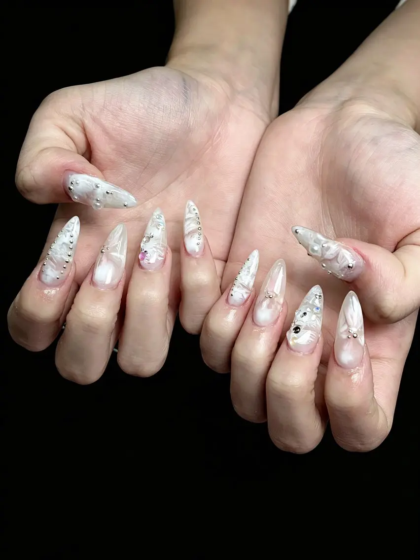 ネイル ハンドネイル ongles chicのネイルデザイン