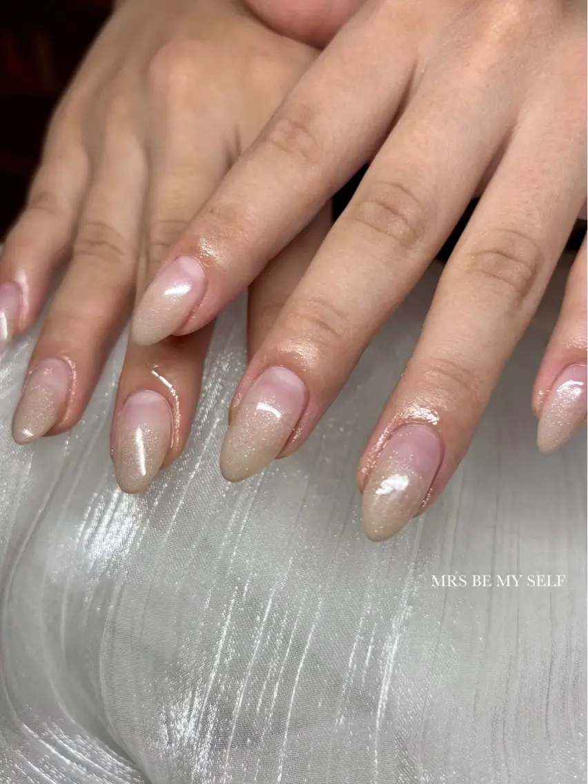 ネイル グラデーション ラメ(グリッター) ラメグラデーション オフィスネイル MRS/ miyu🎀のネイルデザイン
