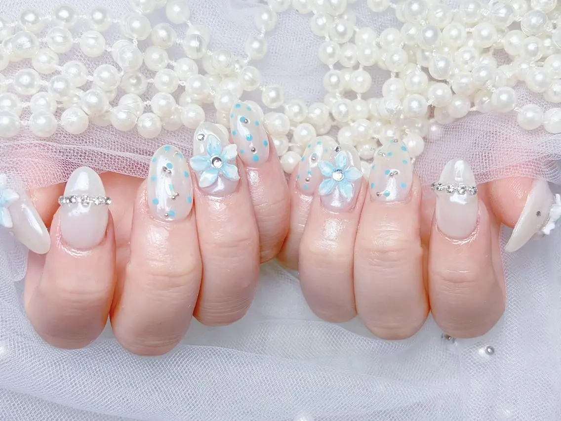 ネイル アートネイル オーロラネイル 長さ出し フットネイル ガーリー 🎀ゆうず 𝜗𝜚 ྀིのネイルデザイン