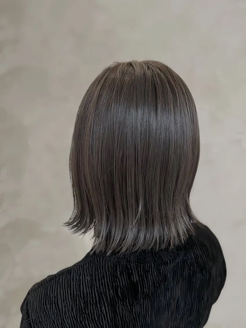 ミディアム ボブ 似合わせカットカラー 🌿つじおかるみのヘアスタイル