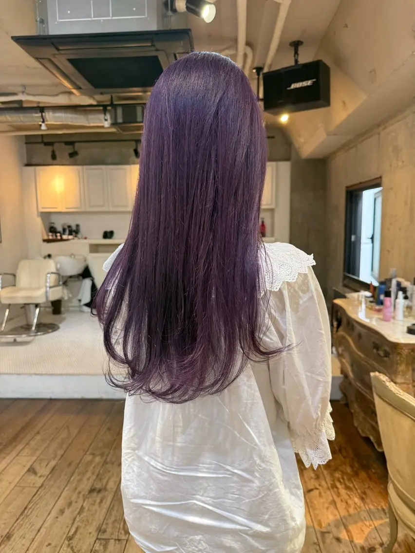 ロング パープルカラー ヘアカラー KAWAHARA YUKIのヘアスタイル