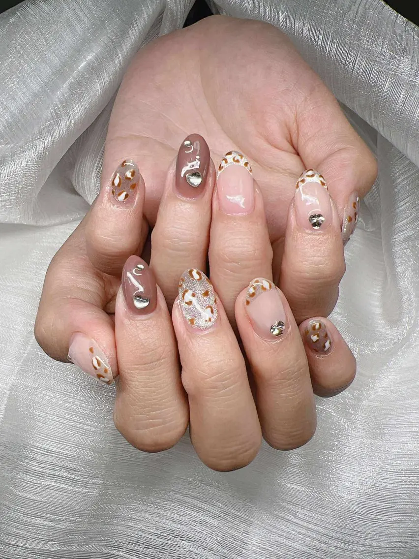ネイル 長さ出し グラデーション 卒業式 キラキラネイル マグネットネイル ハンドネイル Lee Nailsのネイルデザイン