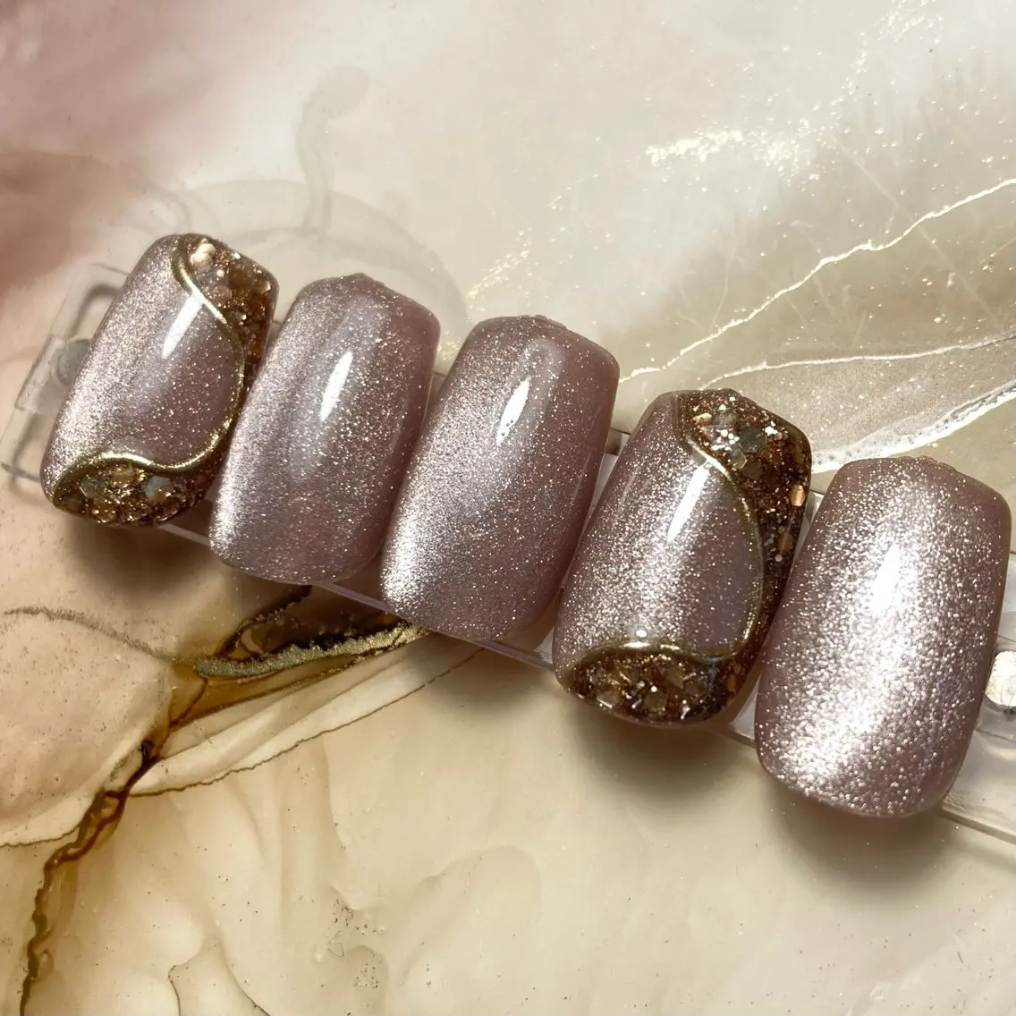 ネイル Legit nail salonのネイルデザイン